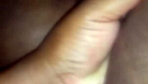 He LICKS the JUICY PUSSY of the BLACK BBW woman deliciously during homemade massage