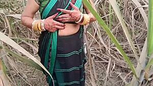 Indian Desi Girl Pisses Outdoors in Village Public Area