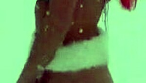 let's cool down outdoors, flashing in the garden