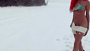 let's cool down outdoors, flashing in the garden