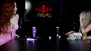 gostosas strip, show tits and tight pussy, then lick each other horny