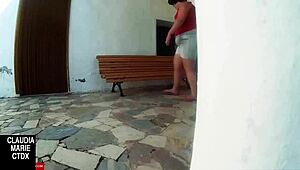 Castigando A La Gorda Con Un Pollazo