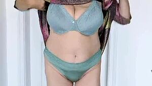 Granny's wise touch brings quick ecstasy with titty fuck and cumshot.