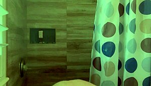 how i, as a tall brunette bodybuilder, finga myself backstage for porn shootin