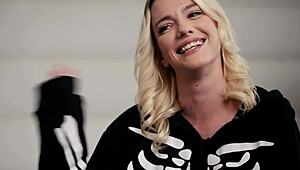 gorgeous blonde kenna james gets fucked hard by her sexy boyfriend nathan bronson