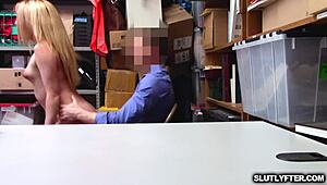 that slutty blonde is fucking so hard 😈💦