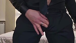 Did you see that explosive cumshot in the elegant dress?