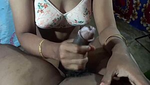 क्या तुमने उस देसी एक्स गर्लफ्रेंड को डॉगी में हार्ड फक करते हुए देखा?