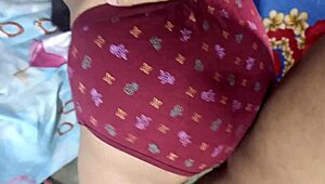 क्या तुमने उस देसी एक्स गर्लफ्रेंड को डॉगी में हार्ड फक करते हुए देखा?