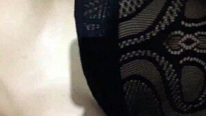 Anila Rahma looks amazing in this arab clip 😊