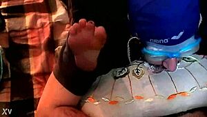 teased by robertas strong foot odor italfetish