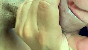 Pediu para mamar até ganhar leite na garganta