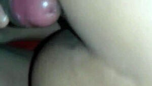 milf's first anal experience with moaning and creampie