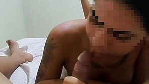 Novinha Professional Demonstrates Sloppy Blowjob with Deepthroat and Gagging