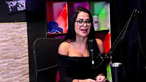 ninguém olhava em sua cara na academia a irmã não gostou quando descobriu e os fetiches - mia luz watch on sheer red