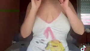 Morena with big natural tits will make you cum from pleasure