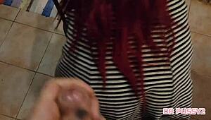 empregada negra faz o patrão gozar muito na sua boca e mete sem preservativo na buceta