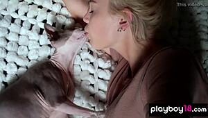 Petite American Blonde Rachel Harris Boldly Reveals Her Massive Natural Tits