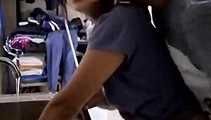 Wow, This Hot Mexican Amateur Gets Fucked While Washing Dishes!