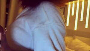 I invited my Brazilian big-ass friend for a bathtub bath - teaser collab with Sara Ventura.