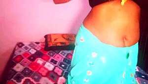 देसी भाभी ने पति को चीट किया बॉयफ्रेंड से गंदी तेलुगु बातें चुदाई