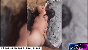 i fucked my stepsister outdoors in the river with my big cock