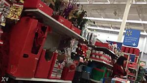 1 Candid Mom Shopping