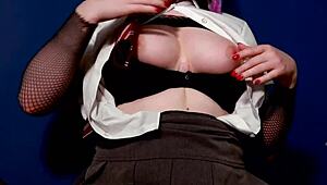 emo student makes herself cum hard