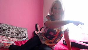 Natural british lu elissa real shaky orgasm with her doxy. She experiences intense pleasure in european style.