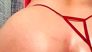 Sexy Latina De Gran Culo En Masturbada Con Squirts Y Final Con Anal