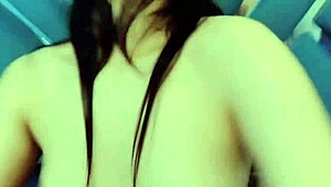 me gusta bailar desnuda en mi habitacion