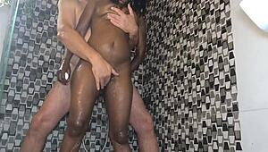 Ebony MILF Gets Pussy Eaten by Sugardaddy in Shower