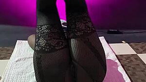 Ebony squirter achieves multiple orgasms with the powerful sex machine