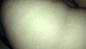 Mamiflorecita Loves Feeling It Deep Inside Her Vagina!