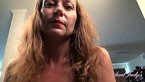 43yo hairy pussy milf isabella, ready to be your secretary?