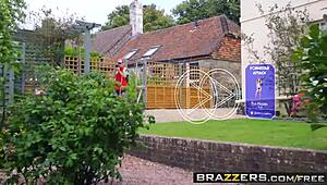 Brazzers pornstars like it big in parody with alexa tomas, ella hughes, patty michova, and jordi el nino polla.