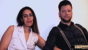 Joy belle brune wants anal sex