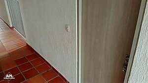 Cogiendome a la vecina en la casa de su marido la muy cachonda se traga mi leche.