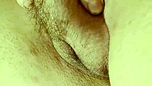 Watch Sandra Expose Her Mature BBW Curves And Masturbate On Home Video!