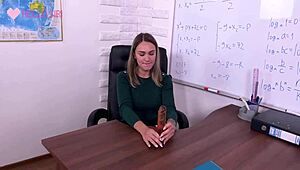 I Teach My Cute College Student Proper Pussy Masturbation with Deepthroat Demo