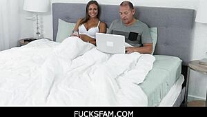 i'm fuckin stepmom havana bleu right in front of the old man... taboo af