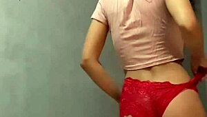 colombian fitness model's big tits bounce in public outdoor tease