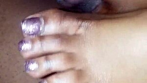 hey wanna see these toes wrapped tight around a throbbing cock?