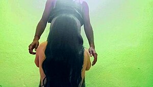 यंग होममेड बीवी को पति ने उठाकर डॉगी रफ चुदाई ऑर्गेज्म क्रीपी