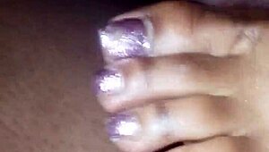 hey wanna see these toes wrapped tight around a throbbing cock?