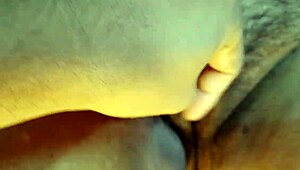 मुझे अपनी देसी भाभी की बालों वाली बड़ी चूत साफ करना पसंद... कभी शेव करके स्मूथ