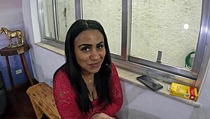 Behind the scenes photoshoot with alicia victoria backstage