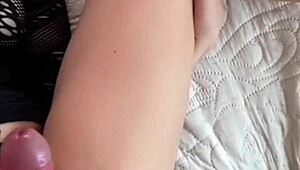 छोटी लैटिना रंडी की मोटी गांड में विशाल लंड की गहरी एनल चुदाई पीओवी क्रीमीपाई