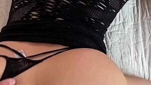 छोटी लैटिना रंडी की मोटी गांड में विशाल लंड की गहरी एनल चुदाई पीओवी क्रीमीपाई