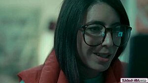 Nerdy babe with big tits scissoring hairy pussy against lesbian best friend in wild face sitting fantasy threesome